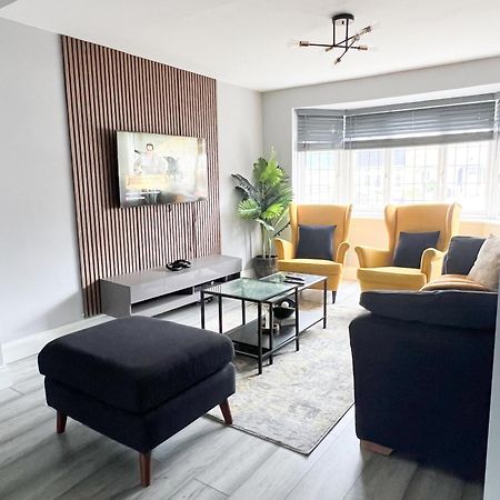 Beautiful Newly Renovated House In Rainham Essexヴィラ エクステリア 写真