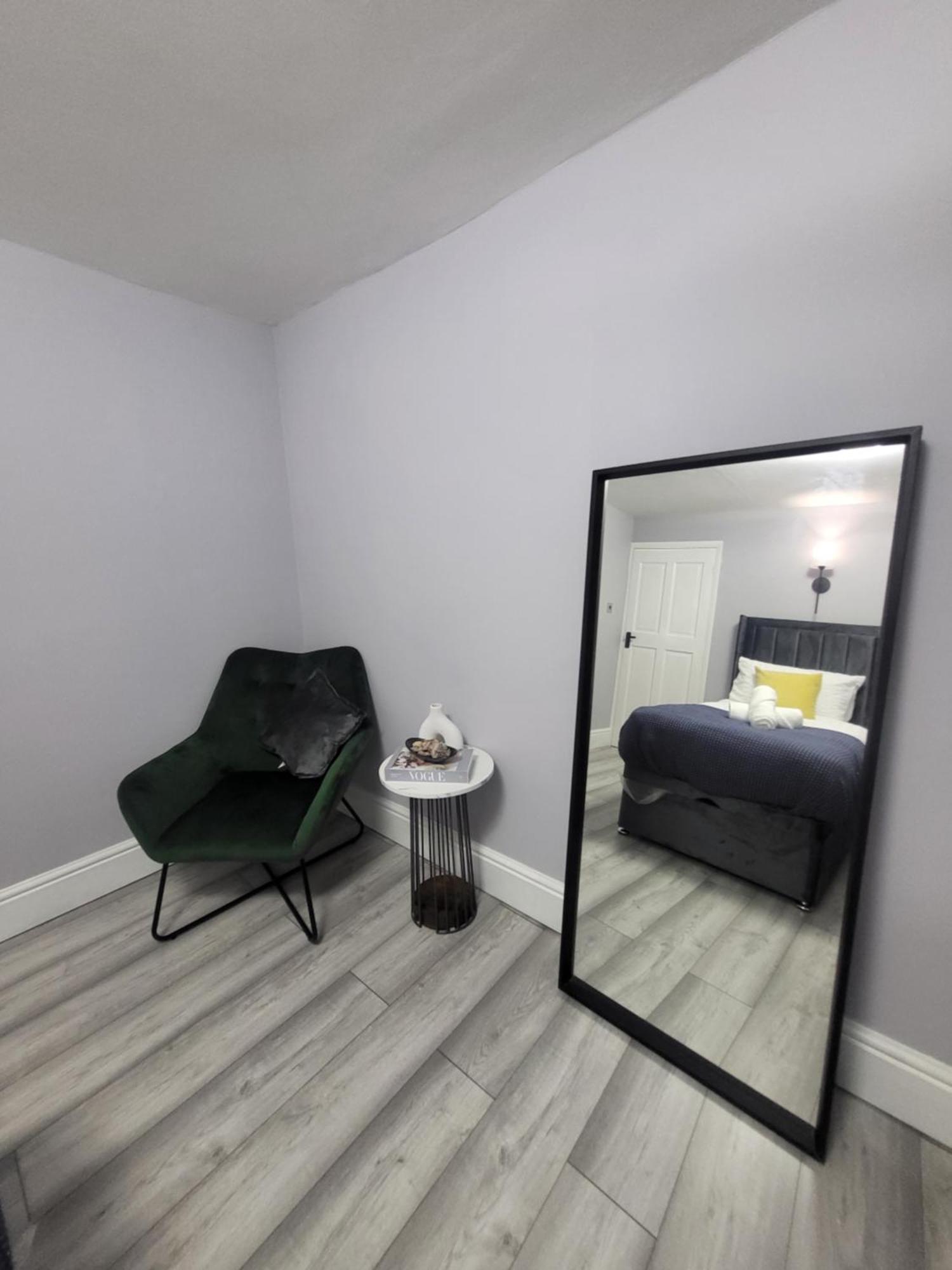 Beautiful Newly Renovated House In Rainham Essexヴィラ エクステリア 写真