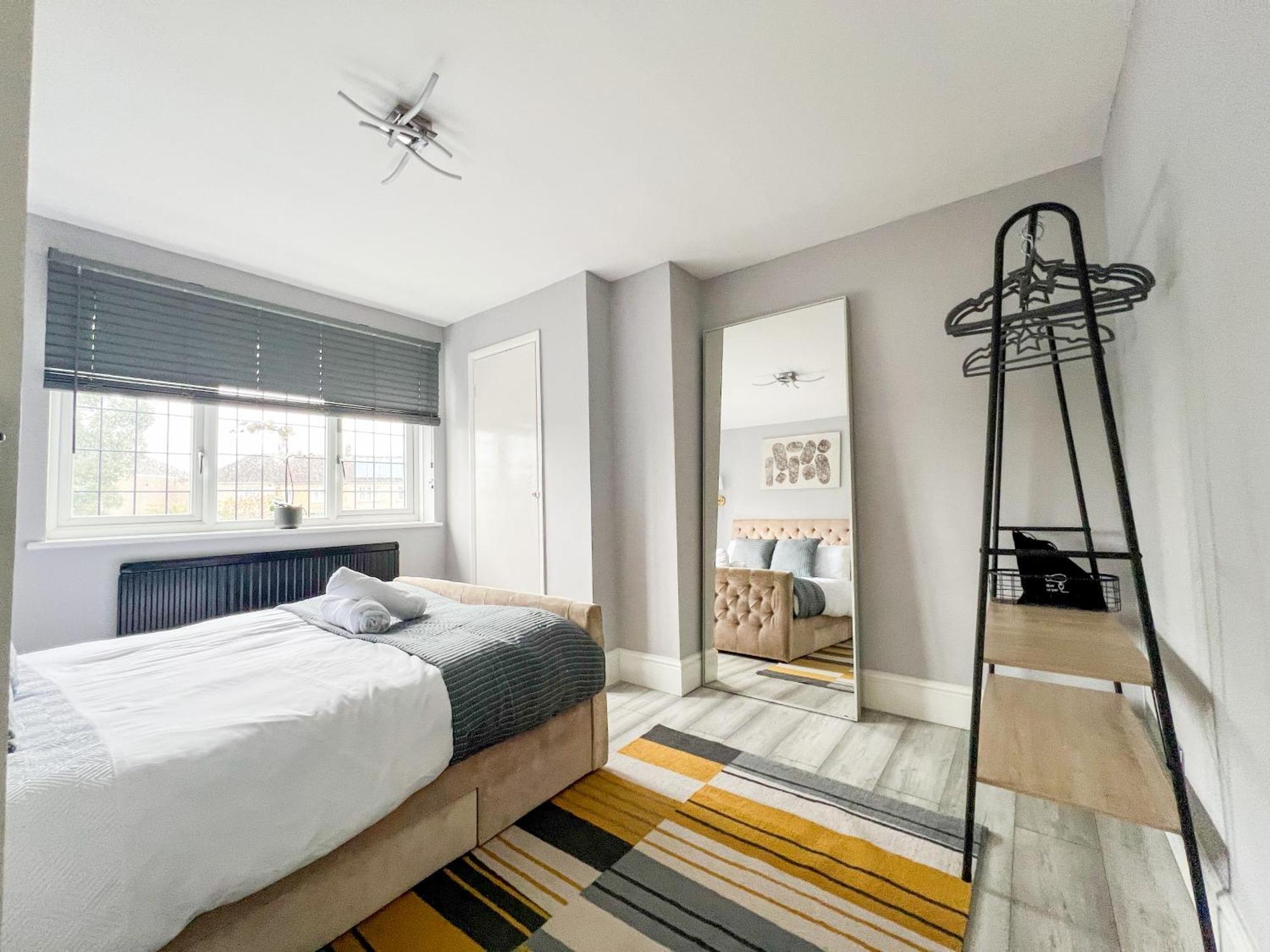 Beautiful Newly Renovated House In Rainham Essexヴィラ エクステリア 写真