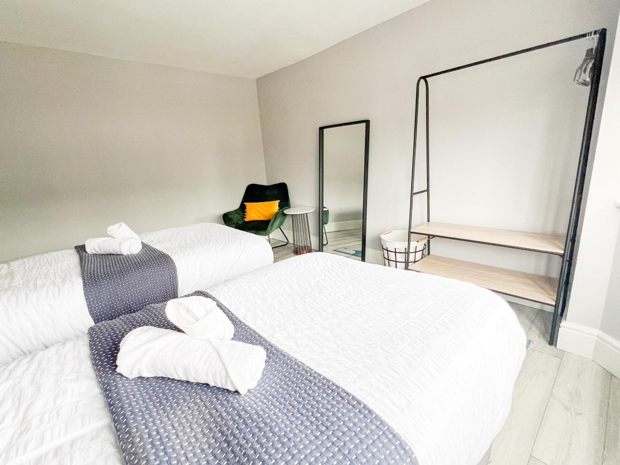 Beautiful Newly Renovated House In Rainham Essexヴィラ エクステリア 写真