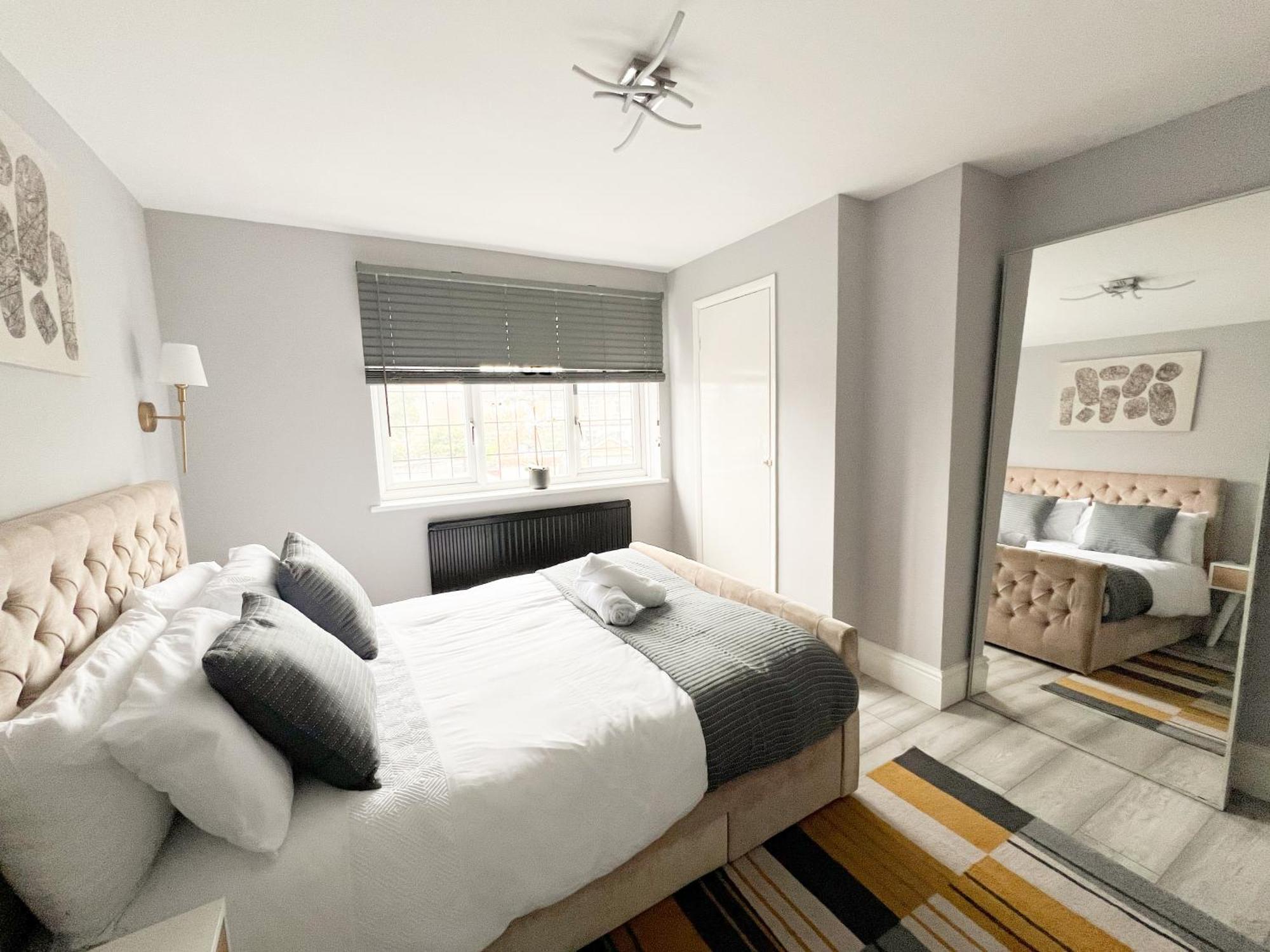 Beautiful Newly Renovated House In Rainham Essexヴィラ エクステリア 写真